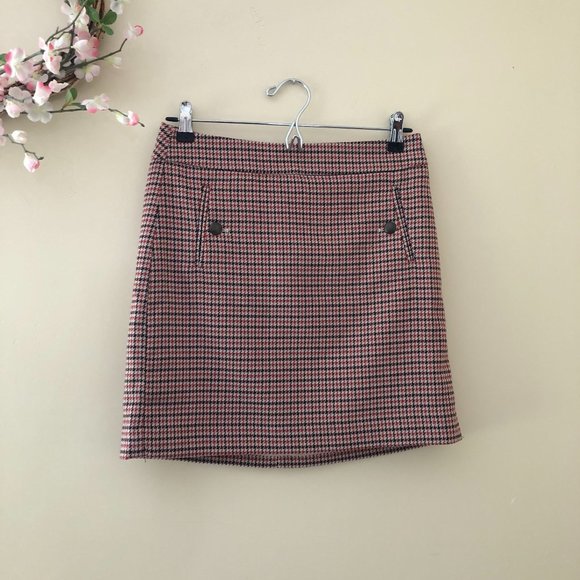 Ann Taylor LOFT Houndstooth Mini Skirt Size 2P - Picture 1 of 6